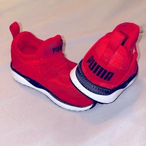 Toddler shoes size 5c